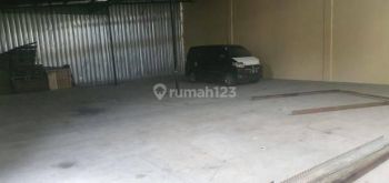 Sewa gudang murah,pinggir jalan ,bebas banjit