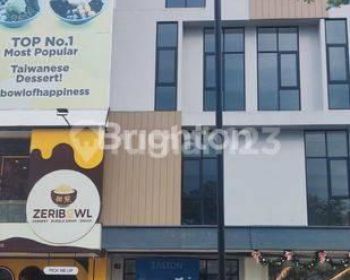 Cuma Tinggal 1!! Ruko SUPER STRATEGIS RAYA MERR!! Cuma 5 menit ke Galaxy Mall