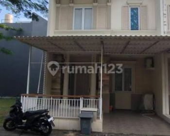 Rumah 2 Lantai Bagus Full Furnished di Vanya Park, Tangerang