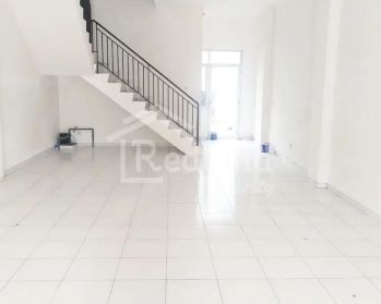 Ruko di Majapahit , Semarang ( Me 5953 )