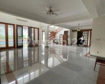 Rumah di Sewa Bagus Siap Huni Pondok Indah