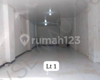 Ruko di Ruko Mutiara Taman Palem 
Cengkareng .Jakarta Barat