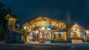 Ruang usaha Butik, Gallery dan Cafe luas 1000 mt dekat ringroad Sewon Bantul