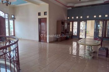 Dijual Rumah Hoek 2lt Di Metland Menteng Cakung , Jakarta Timur