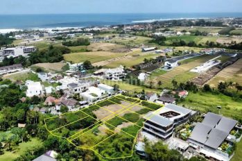 Tanah di Pererenan Tembusan Pantai Lima , Dekat Pantai