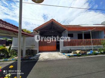 RUMAH  LT 196 M2 DI JL IKAN SEPAT, BLIMBING, MALANG