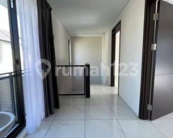 DISEWAKAN RUMAH CANTIK SMART LOCK MURAH SEKALI DI TATAR TARUBHAWANA KOTA BARU