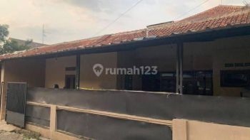 Rumah klasik di Sayati dekat lanud perum. sampora indah