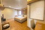 thumbnail-luxury-unit-apartement-the-majesty-apartment-furnished-strategis-8