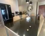 thumbnail-luxury-unit-apartement-the-majesty-apartment-furnished-strategis-11