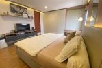 thumbnail-luxury-unit-apartement-the-majesty-apartment-furnished-strategis-7