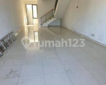 Ruko Rendeng 2 Unit Sudah Renovasi SHM di Jalan Jakarta, Bandung