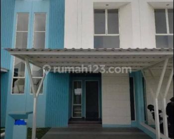 Rumah 2 Lantai di Cluster Catriona Suvarna Sutera Bagus