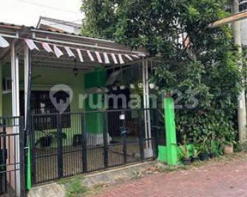 Rumah 1 Lantai Cluster Secondary Full furnish LT 133 di Srengseng Sawah Jakarta
