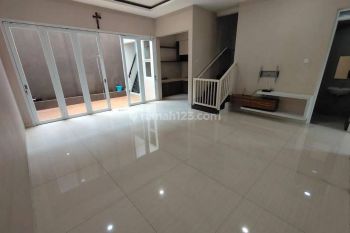 Jual Cepat Rumah Lux Minimalis Kembar Moch. Toha