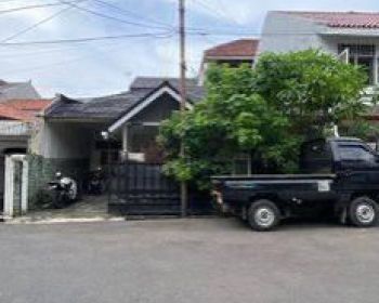 for rent Sudah Renovasi tebet depan rumah 2 mobil