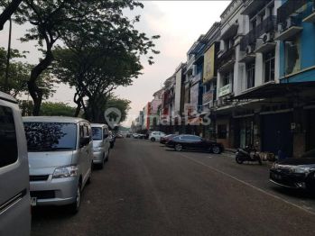 Dijual Cepat Bu Turun Harga Ruko Hadap Jalan 3 Lantai Di Lokasi Ramai di Bsd