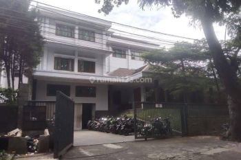 Di Jual Rumah Kantor Siap Beroperasi Lokasi Strategis Sayap Dago