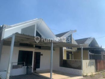 rumah terbaru 2024 di bandung pinggir jalan