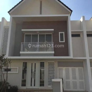 Rumah mewah siap huni  SHM area. terdepan  Summarecon bandung