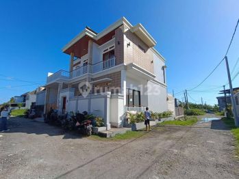 Dijual vila full furnished 2 lantai Munggu Kuta Utara Bali