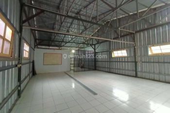 Gudang Ciwastra dekat Tol buah batu Bandung