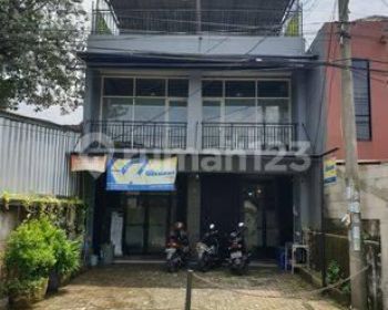 Ruko Pinggir Jalan Cocok Untuk Kantor Atau Usaha Lokasi Strategis Dekat Pintu