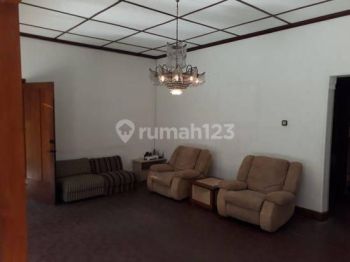 Rumah Classic Belanda Terawat Heritage Gol. C di Sayap Dago