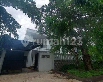 Rumah kebon jeruk di Jalan Tosiga mulya 2 Lantai SHM