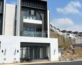 RUKO 3 LANTAI MAINROAD CITRALAND TIDAR SIAP PAKAI (BARANG LANGKA)