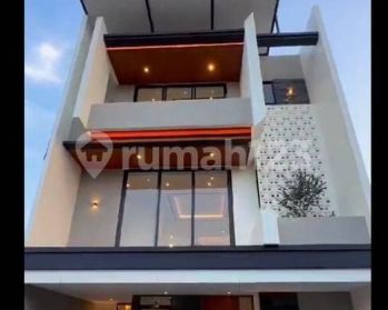 Rumah Baru Dijual di Cilandak Jakarta Selatan