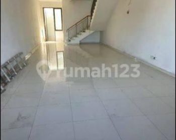 Disewakan Ruko Rendeng Jln Jakarta cocok utk usaha / kantor