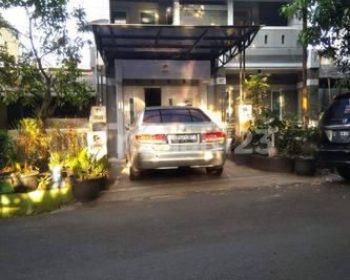 Rumah 2 Lantai Bagus SHM di Dago, Bandung