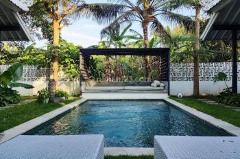 3 Bedroom Villa With Junggle View In Pererenan Area