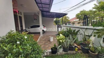 Rumah Pinggir Jalan Raya Dalam Komplek Buanarisma Jakasampurna Kota Bekasi