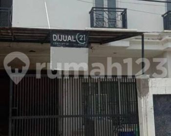 Rumah Komplek Jalan Lebar 8m di Kwitang Jakarta Pusat