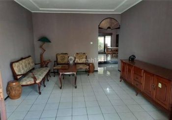 HOT DEAL!! DISEWA YUK, RUMAH BESAR!! Rumah Kawasan Dago