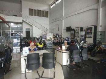Ruang Usaha 1100 m di mainroad Soekarno hatta
