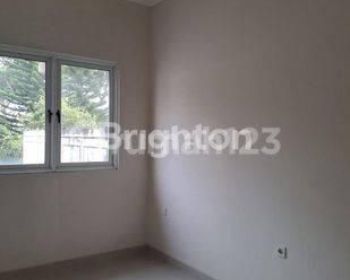 Rumah rapi bersih luas Greenwich