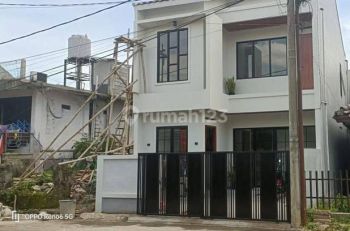 Rumah Siap Huni & Strategis 10 menit ke Stasiun Cilebut di Villa Bogor Indah 5,
