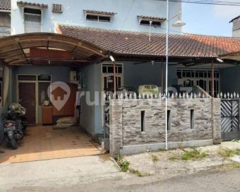 Dijual Sewa Rumah 2 Lantai di Jl Senam Arcamanik Zn