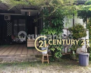 Rumah Asri Terawat Di Dekat Stasiun Jurangmangu 5081