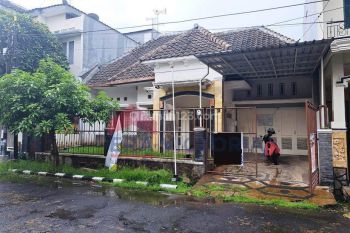 Disewakan Rumah Layout Luas Kawasan Sulfat Kota Malang Cocok Untuk Kantor Atau