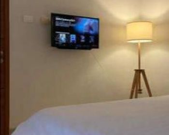 Dekat ITB Apartemen Dago Suites Apartment 2 Kamar Tidur Bagus Furnished