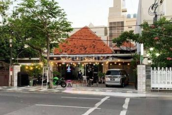 rumah strategis di ambengan surabaya. pusat kota surabaya. Cocok untuk usaha dsb