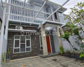 Rumah minimalis siap huni di Bintaro, Tangerang Selatan.