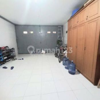Rumah dijual  turun harga di Singgasana Pradana