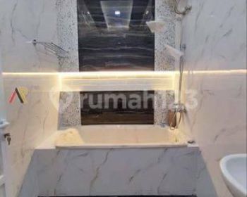 Rumah Mewah Berkualitas Lokasi Strategis Area Komersil Jakarta Selatan