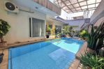 thumbnail-disewakan-rumah-di-turangga-full-furnished-luxury-with-swimming-pool-1