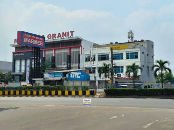 Ruko Gandeng Pinggir Jalan Posisi Bagus Dekat Teras Kota Serpong